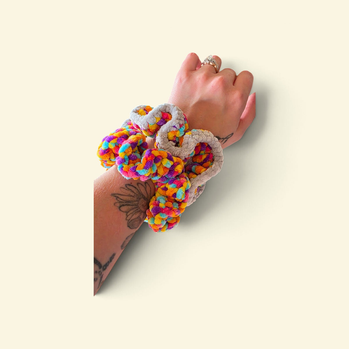 Colorful Yarn Scrunchies – 2-Pack